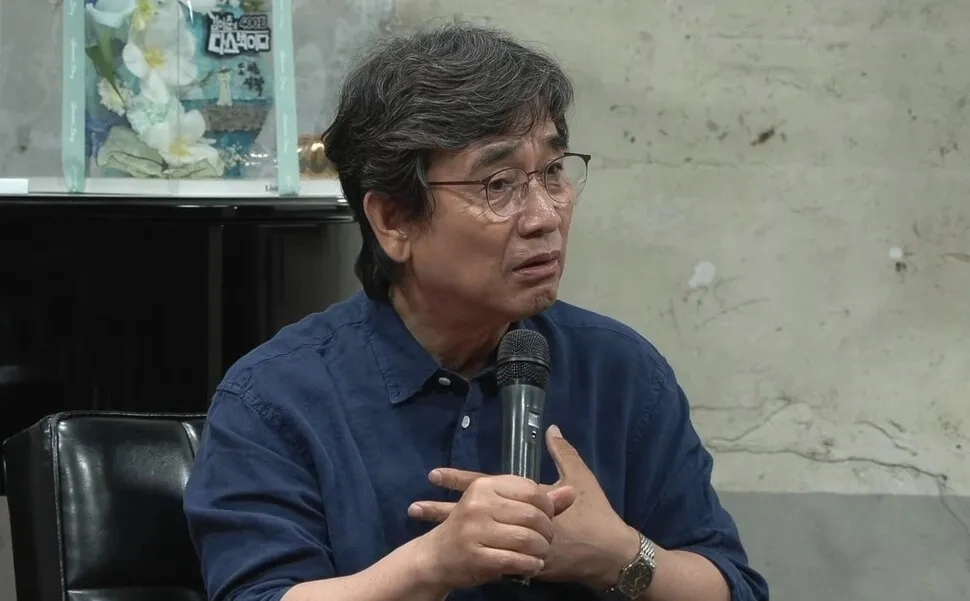 지난 26일 유튜브 ‘김어준의 다스뵈이다’ 400회 방송에 출연한 유시민 작가. 유튜브 채널 딴지방송국  캡처