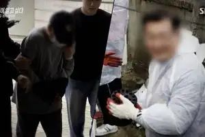thumbnail - 밖에서는 ‘봉사왕’ 집에서는 ‘악마’…100억 자산가의 실체