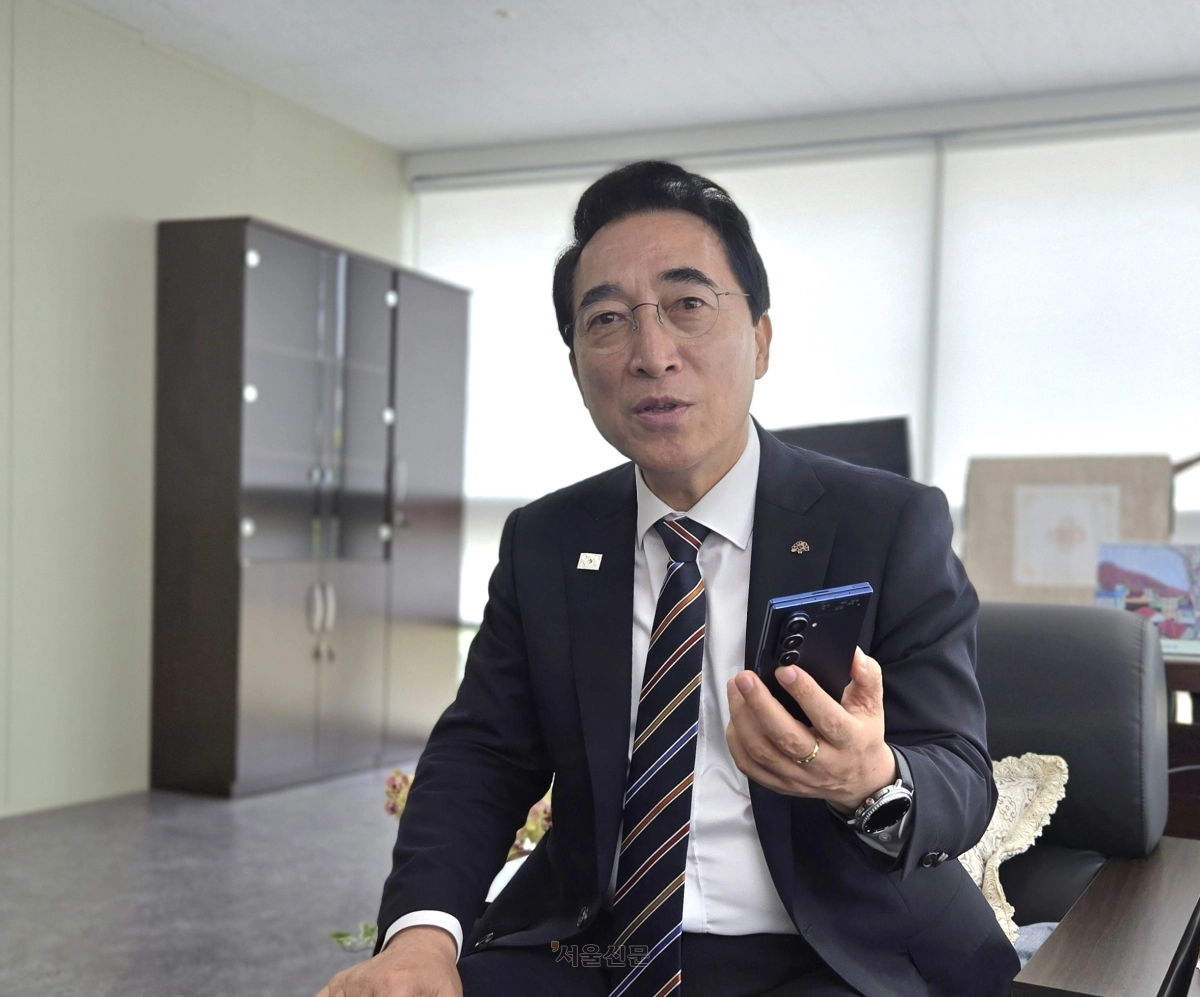 “언제든 연락 주세요” 전화번호 공개
