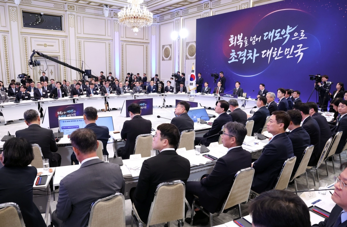 29일 청와대에서 열린 이재명 대통령 주재 3대 메가 프로젝트 국민보고회에서 참석자들이 정책발표를 듣고 있다. 2026.6.29. 청와대통신사진기자단