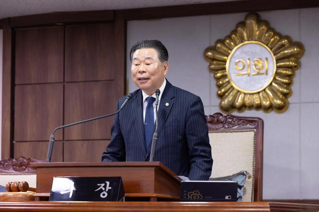 강형구 순천시의장이 20년간의 의정활동을 마무리하며 시민들에게 감사의 마음을 담은 인사를 전했다.