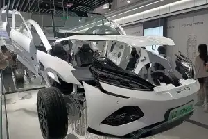 내일부터 BYD 전기차 보조금 중단…테슬라 ‘유지’