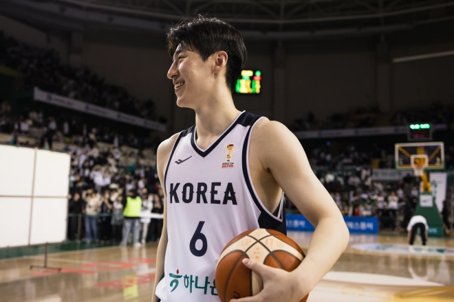 이현중 공백 이정현이 메운다…농구월드컵 2라운드 진출 위한 중요한 고비 대만과 일본전