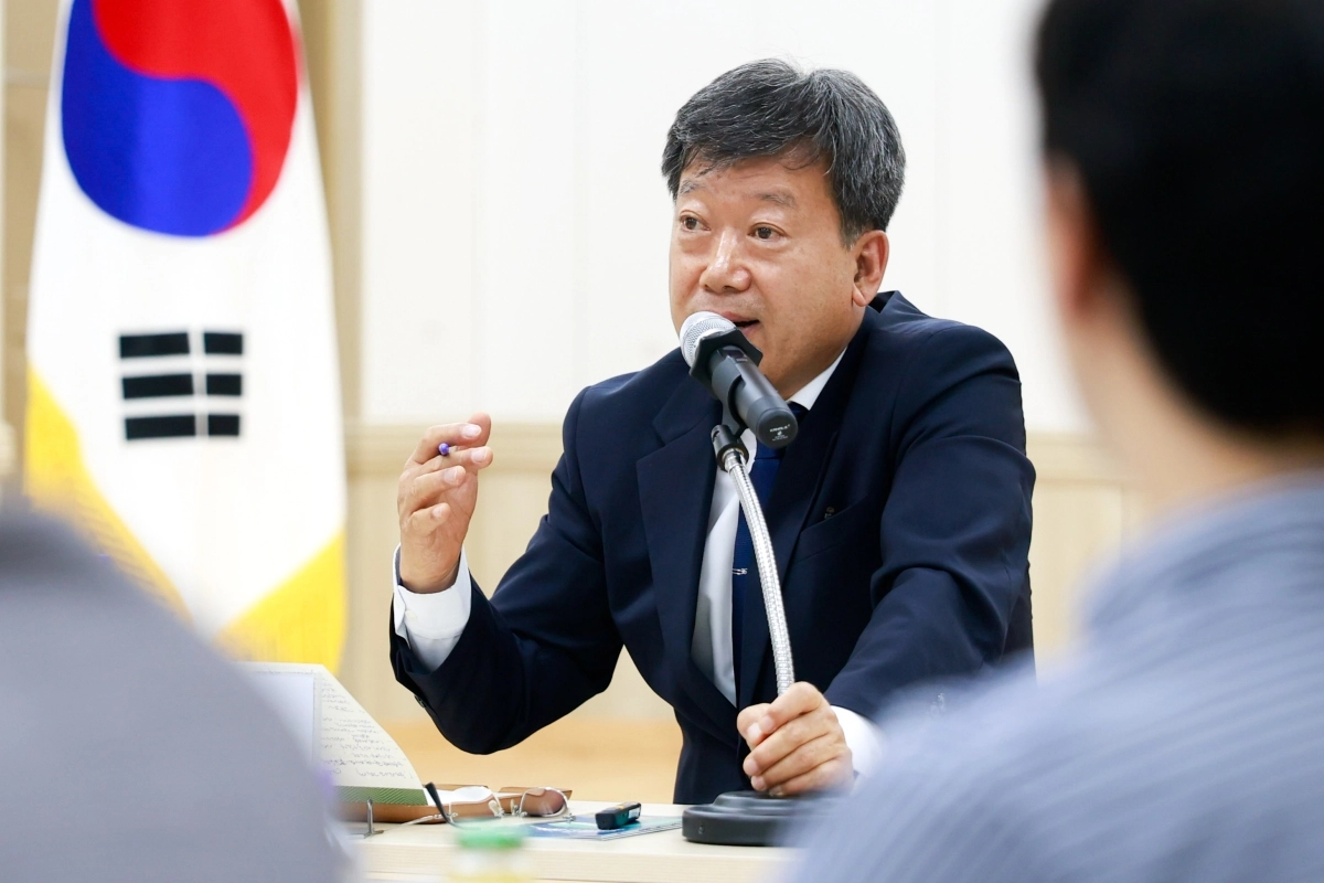 남한권 경북 울릉군수가 1일 민선 9기 핵심 공약을 발표하고 있다. 울릉군 제공