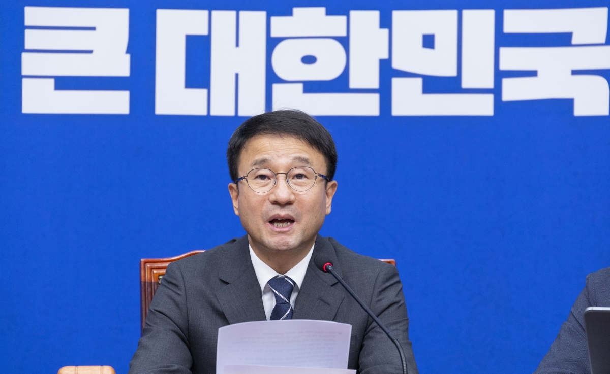 더불어민주당 한병도 당 대표 직무대행 및 원내대표가 1일 국회에서 열린 최고위원회의에서 발언하고 있다. 2026.7.1 연합뉴스