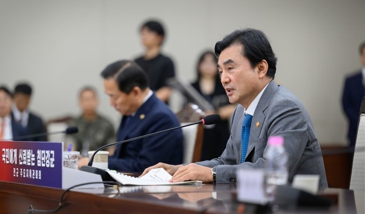 안규백 국방부 장관이 1일 서울 용산구 국방부 대회의실에서 열린 2026년 전반기 전군주요지휘관회의에서 발언하고 있다. 연합뉴스
