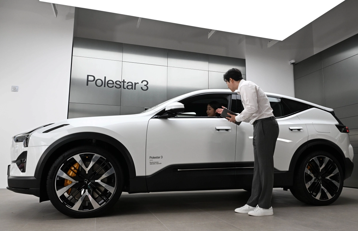 스웨덴 프리미엄 전기차 브랜드 폴스타의 플래그십 전기 퍼포먼스 SUV ‘폴스타3(Polestar3)가 국내 출시돼 2일 서울 강남구 폴스타 스페이스에 전시돼 있다. 2026.7.2 홍윤기 기자