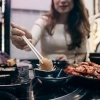 thumbnail - 무심코 밥부터 한 숟갈?…‘혈당 롤러코스터’ 멈추는 3가지 비법 thumbnail - 무심코 밥부터 한 숟갈?…‘혈당 롤러코스터’ 멈추는 3가지 비법