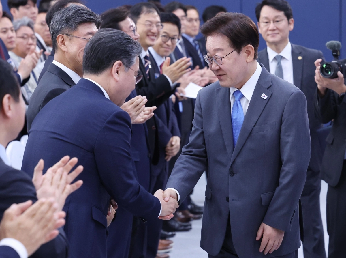 이재명 대통령과 장재훈 현대차그룹 부회장