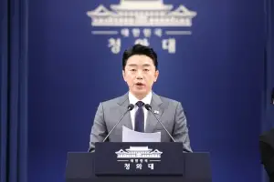 ‘광주 군공항’에 호남권 반도체 조성…강훈식 “가장 적합한 부지”