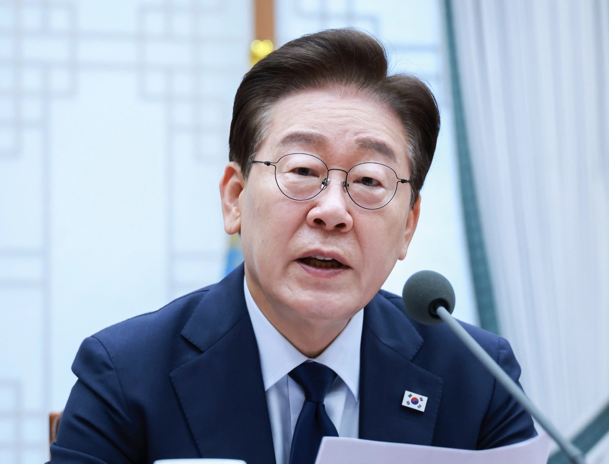 이재명 대통령이 6일 청와대에서 열린 메가프로젝트 민관합동 점검회의에서 발언하고 있다. 2026.7.6 연합뉴스