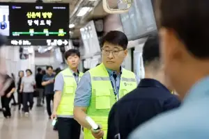 일일 홍대역장 된 김태균 서울교통공사 사장