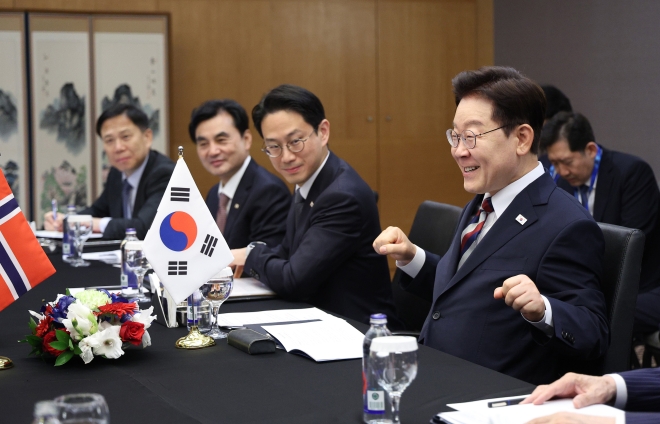60조원 놓친 K조선, 美 1600조원 함정시장 ‘마스가’ 노 젓나