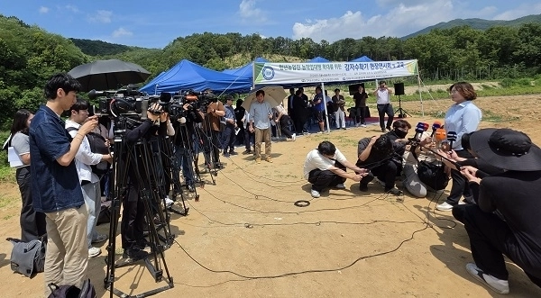 (사진=김천시 청년 스마트 농작업대행단 제공)