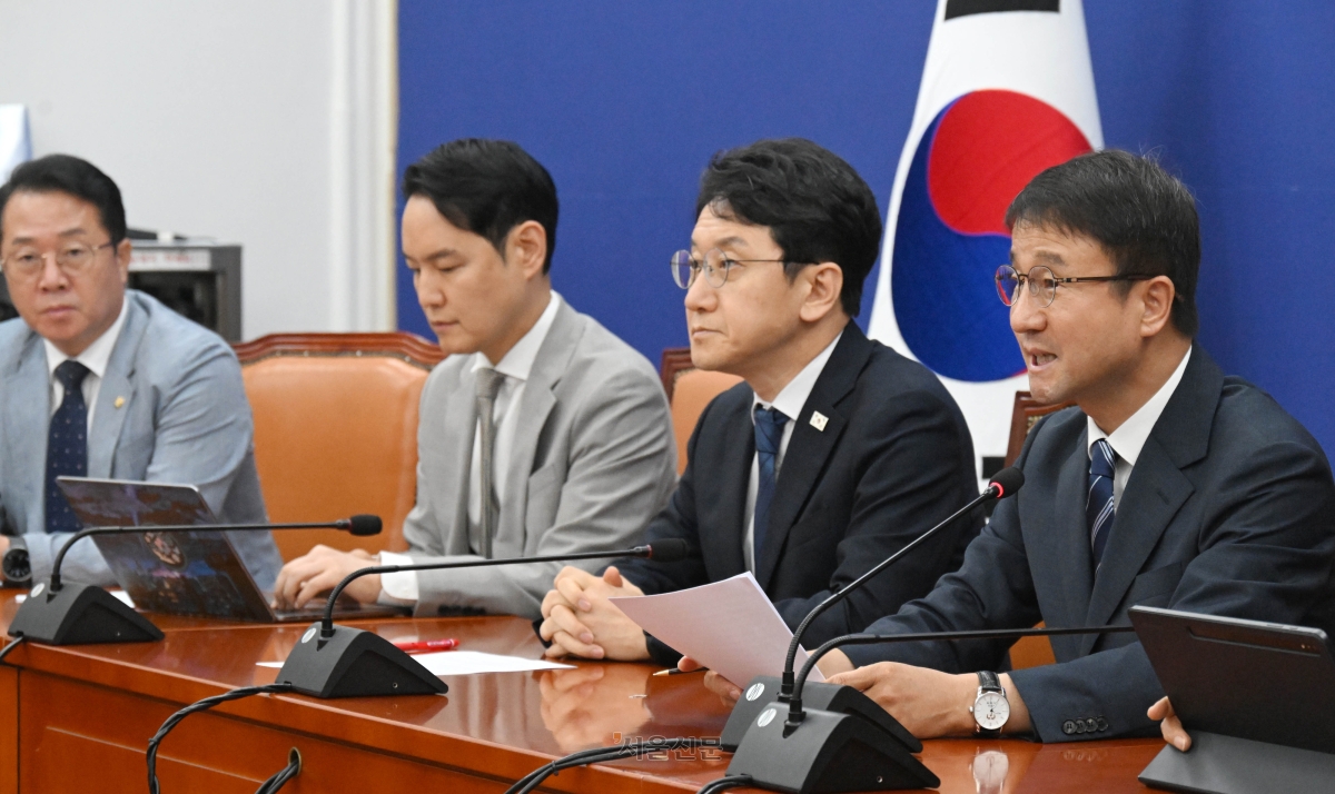 한병도 더불어민주당 당대표 직무대행 겸 원내대표가 9일 국회에서 열린 정책조정회의에서 발언하고 있다. 2026.7.9 홍윤기 기자