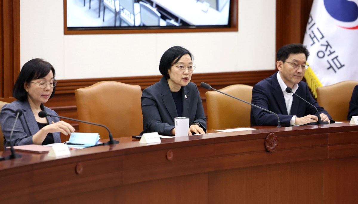 한성숙 국무총리가 9일 서울 종로구 정부서울청사에서 국가정책조정회의를 주재하고 있다. 2026.07.09.  뉴시스