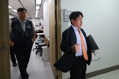 최저임금 격차 690원까지 좁혔지만…소상공인 항의 퇴장