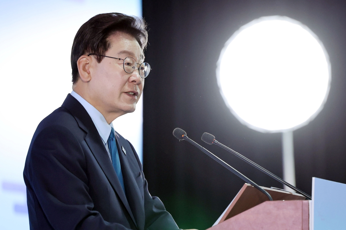 동포 간담회 인사말 하는 이재명 대통령