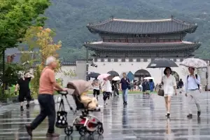 비 그친 주말 37도 ‘찜통더위’…전국 대부분 열대야