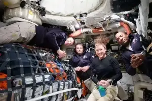 지구가 지겨우세요?…NASA, 달·화성 1년 체험 지원자 모집