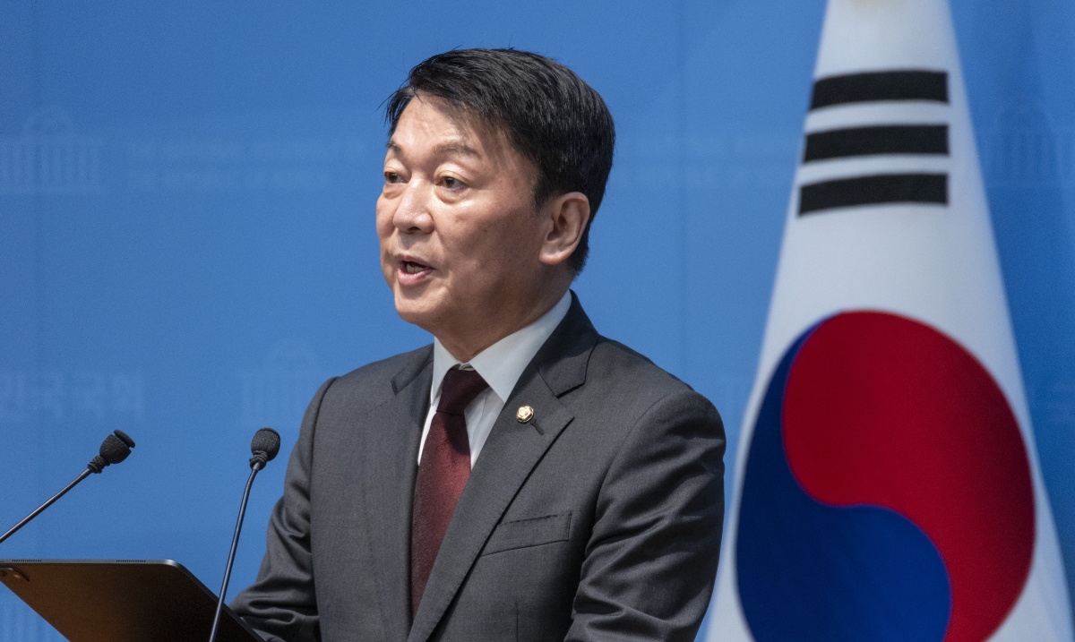 국민의힘 안철수 의원이 12일 국회에서 무소속 한동훈 의원의 국민의힘 복당 반대 기자회견을 하고 있다. 2026.7.12 연합뉴스