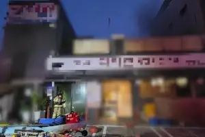 “건물 안에 사람이 있는 것 같다”… 음식점 화재로 80대 여성 숨져