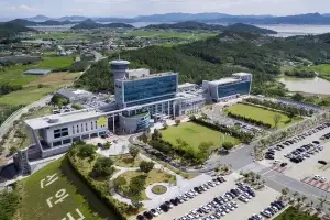 신안군, ‘찾아가는 소통형 업무보고회’ 개최…‘53개 전 부서 직접 방문’
