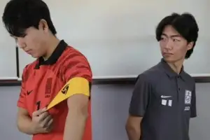 thumbnail - “싸워” 홍명보, “거제 야호” 갸루귀신…올해도 찾아온 의정부고 ‘졸사’