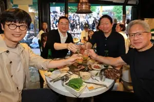 “한국보다 매력 없어” 日 패싱한 젠슨 황…깜짝 ‘도쿄행’ 결정한 이유