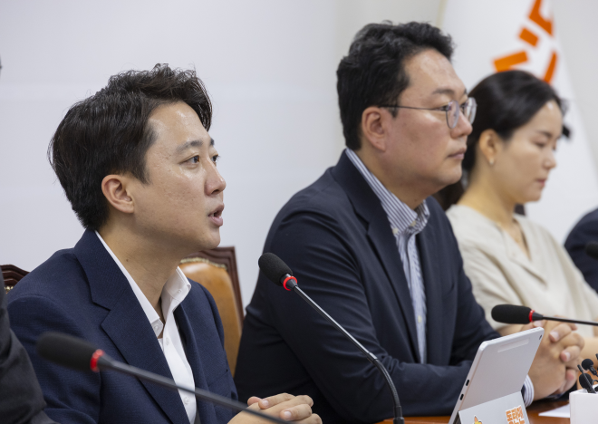 ‘정이한 자작극’에 野 ‘경찰 선거 개입’ 제기…개혁신당·국민의힘 진실공방 격화