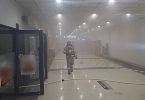 수원 아주대병원 지하 패스트푸드점서 불…환자 등 1500명 대피, 인명피해 없어