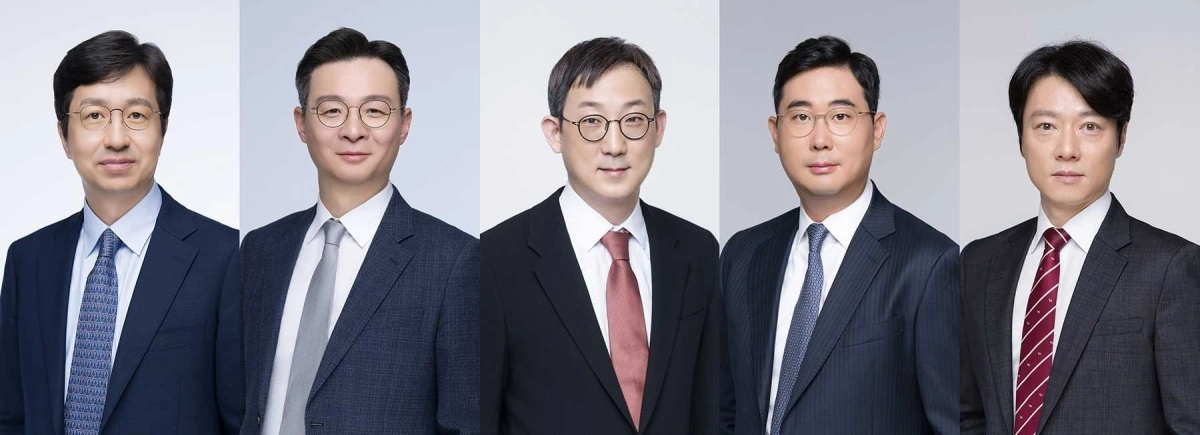 왼쪽부터 법무법인 세종 정성구·이정우·박용진·박형준 변호사, 진시원 수석전문위원. 세종 제공