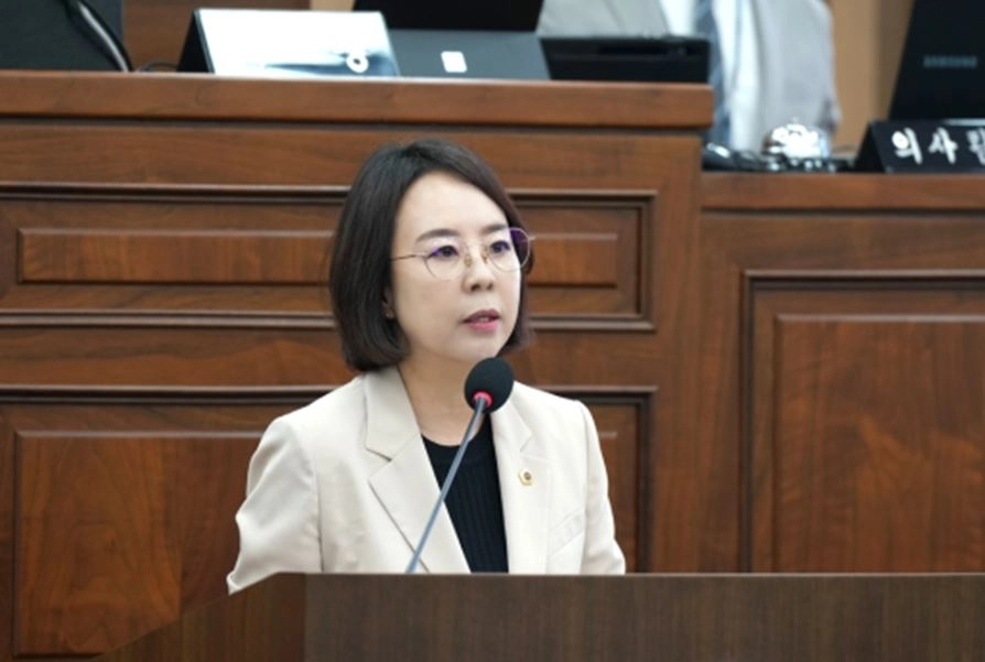 하남시의회 오지연 의원이 지난 14일 하남시의회 제350회 임시회 제1차 본회의에서 5분 자유발언을 하고 있다. 하남시의회 제공