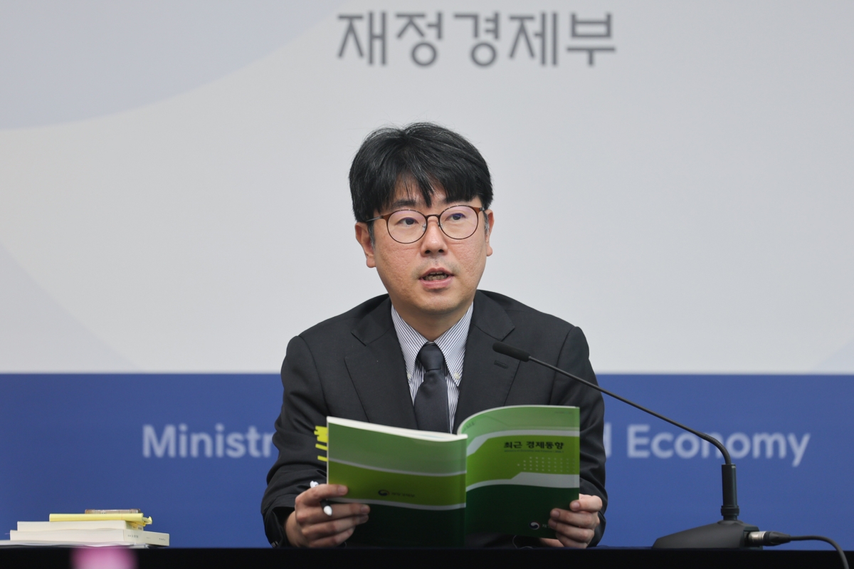 조성중 재정경제부 경제분석과장이 15일 정부세종청사에서 2026년 7월 최근 경제동향을 발표하고 있다. 세종 연합뉴스