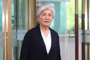 ‘일시 귀국’ 강경화 주미대사 “쿠팡, 생각보다 훨씬 오래가는 이슈”