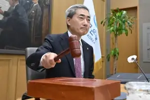 한국은행 기준금리 0.25%P 인상…3년 6개월 만