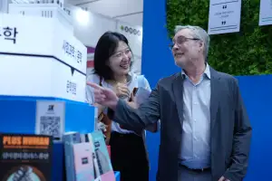 시각예술, 출판계 굵직한 인사들 한국 온다