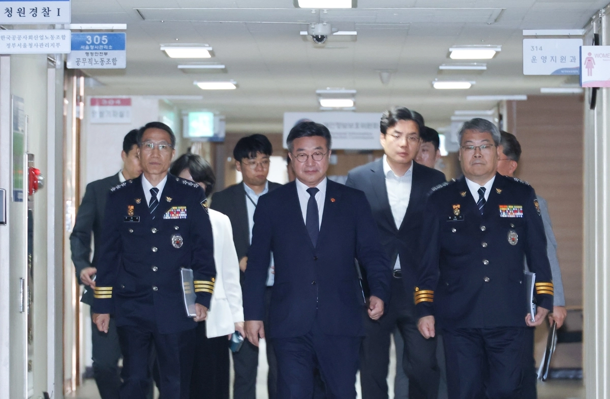경찰수사 민주적 통제 강화 대국민 담화문 발표 나선 윤호중 행안부 장관