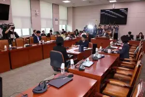 “검사 수사권 폐지 땐 180여개 법률 손봐야”…형소법 부칙만으론 정비 불가