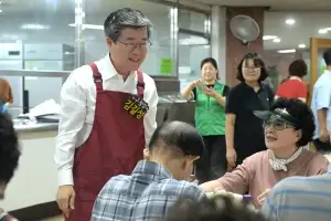 중구 “어르신들, 무더위에 힘내세요”