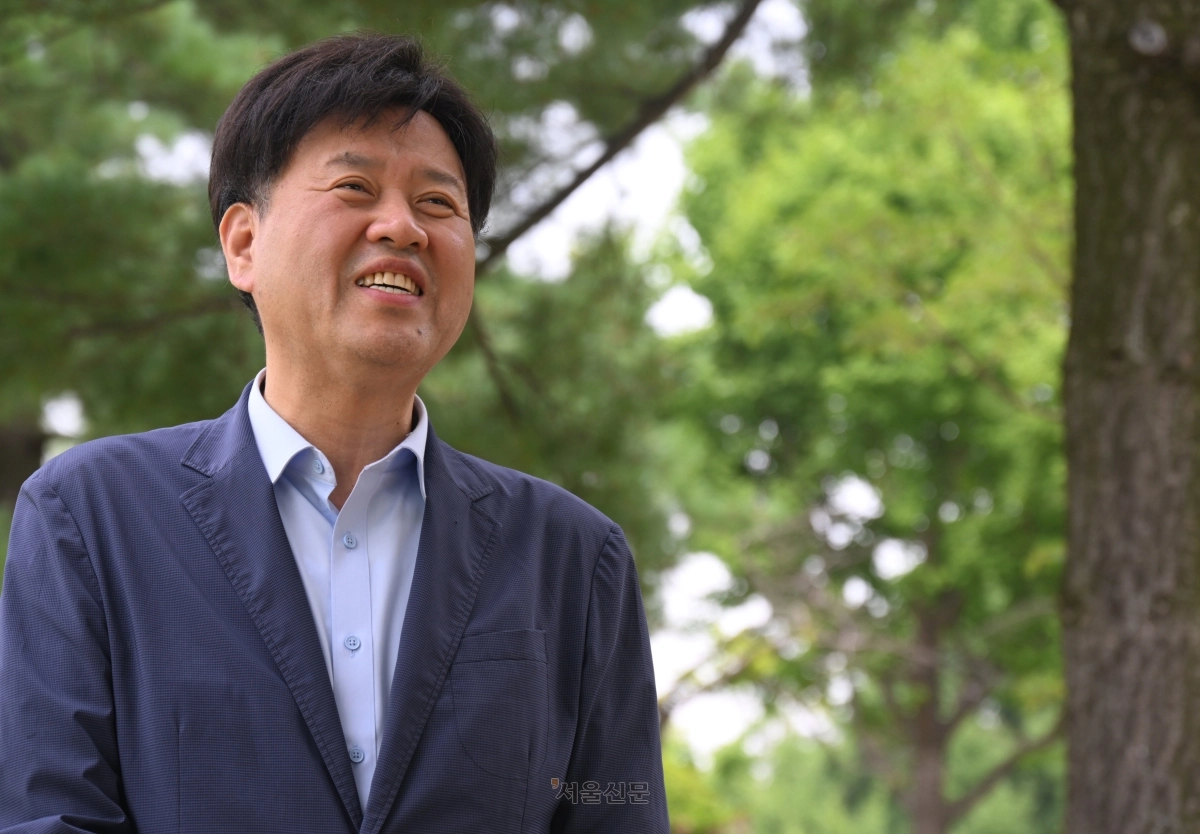 더불어민주당 최고위원 선거에 출마한 김용 전 민주연구원 부원장이 16일 국회에서 서울신문과 만나 인터뷰하고 있다. 2026.7.16. 안주영 전문기자