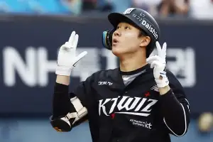 후반기 야호~ 최원준 홈런 ‘쾅’ KT가 웃었다…LG 꺾고 기분 좋은 출발
