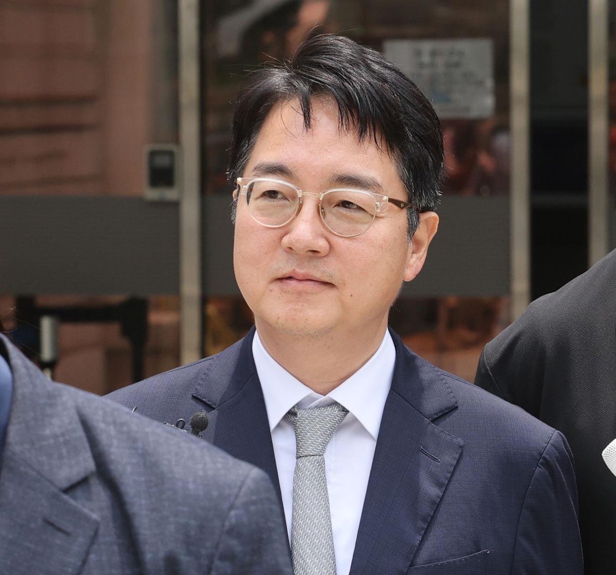 중앙지법 나서는 심우정 전 검찰총장