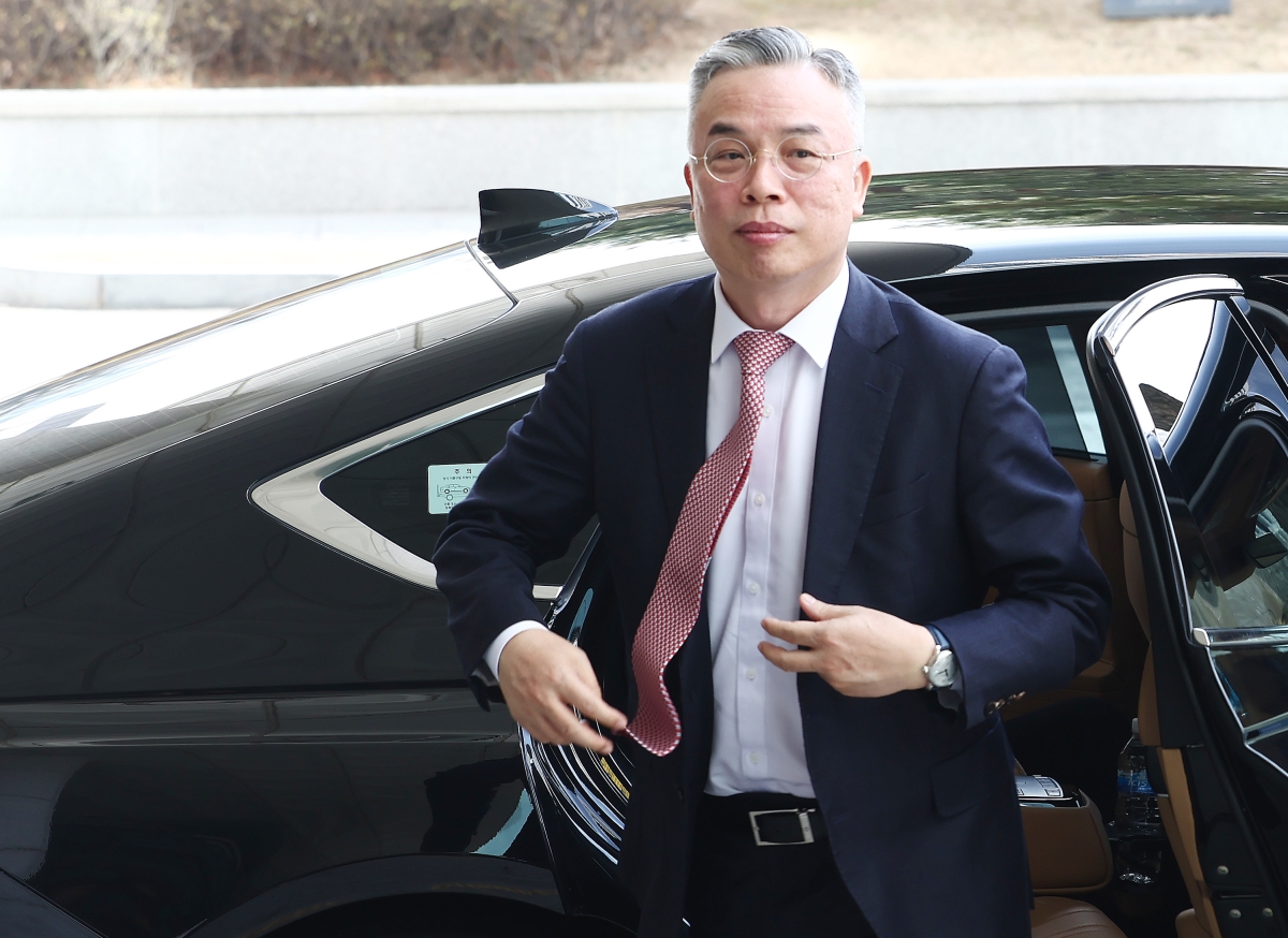 권창영 2차 종합 특별검사가 2월 26일 서울 서초구 서울고검 내란특검 사무실을 방문하고 있다. 뉴스1