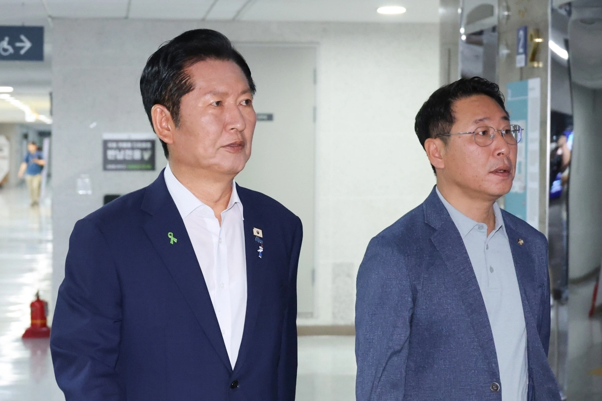 형사소송법 개정 토론회 향하는 정청래