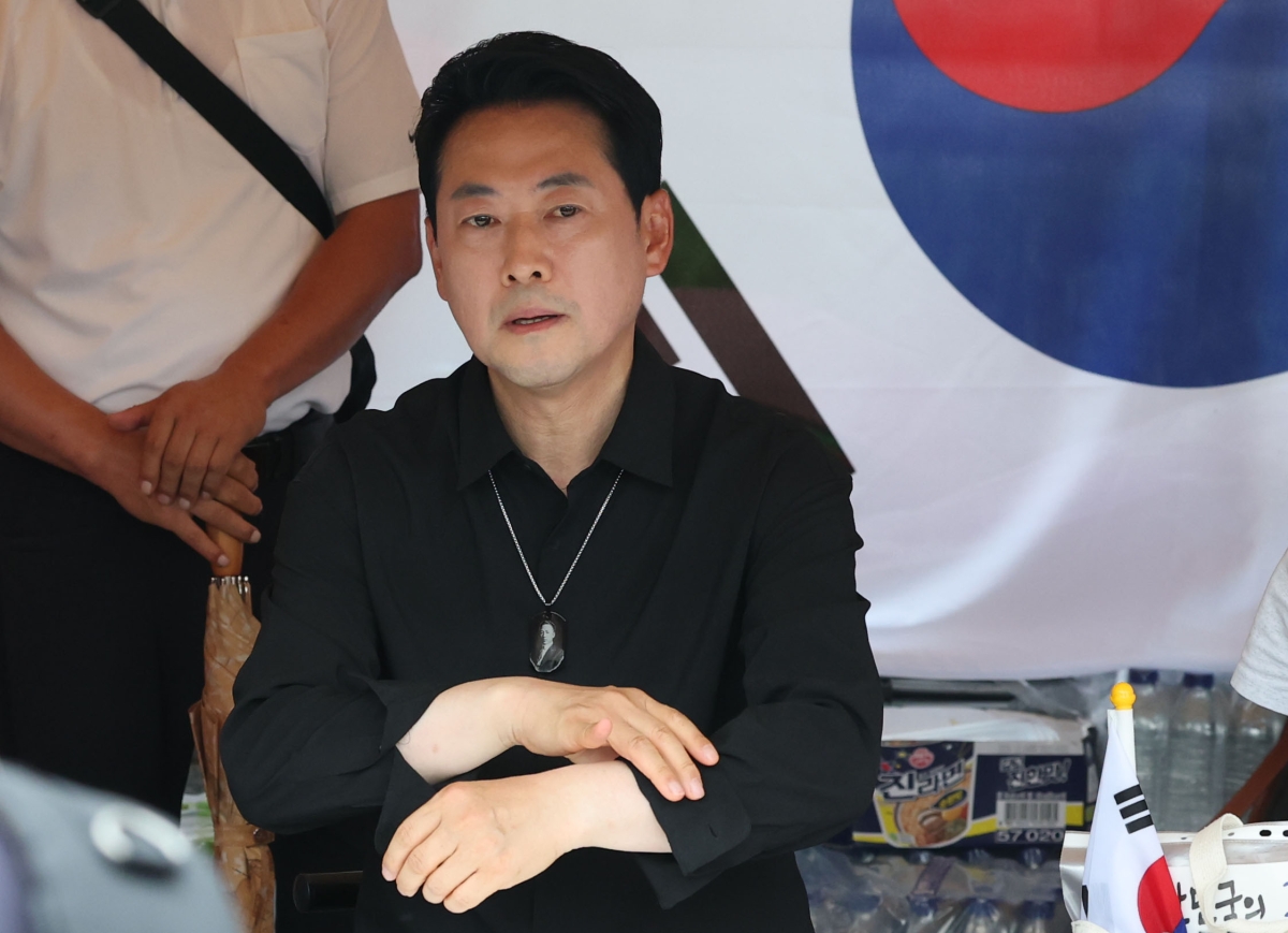 생각에 잠긴 장동혁 대표
