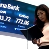 ‘삼전닉스’ -5% 급락 출발 후 횡보…코스피 0%대 하락