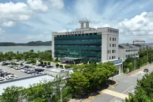 신안 갈도 해상서 조업 중 60대 선원 추락…해경·민간 며칠째 집중 수색