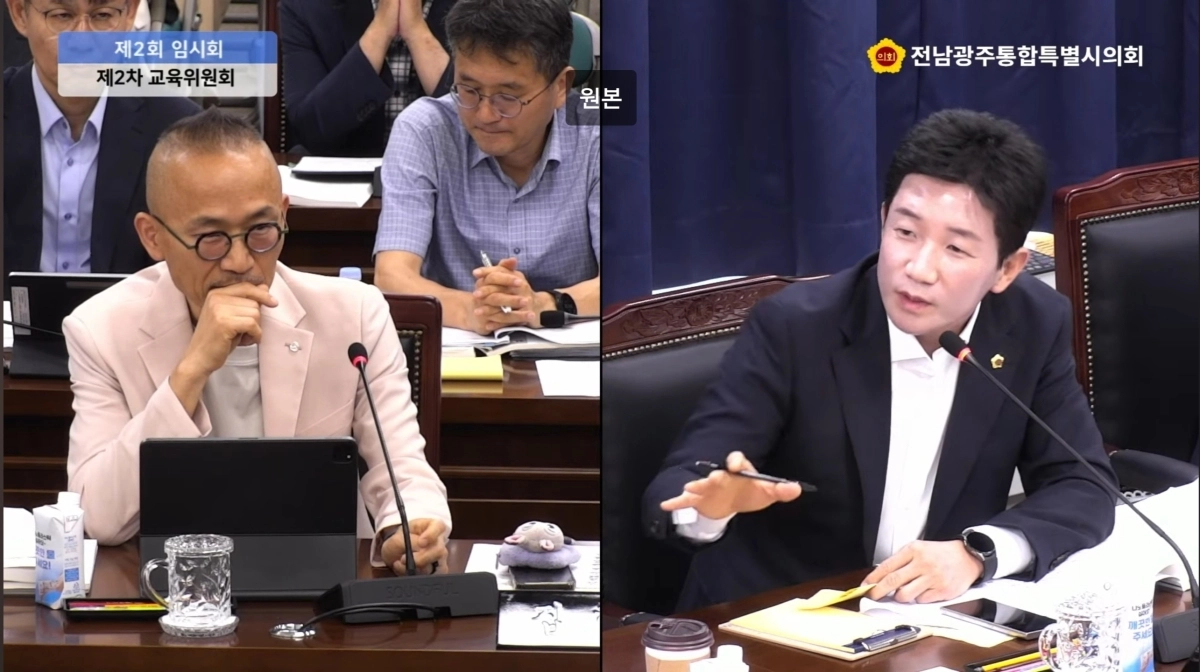 김진남(오른쪽) 특별시의원이 “광주교육청사 신축·기능 강화에 대한 의지가 시급하다”고 최승복 부교육감에게 질의하고 있다.