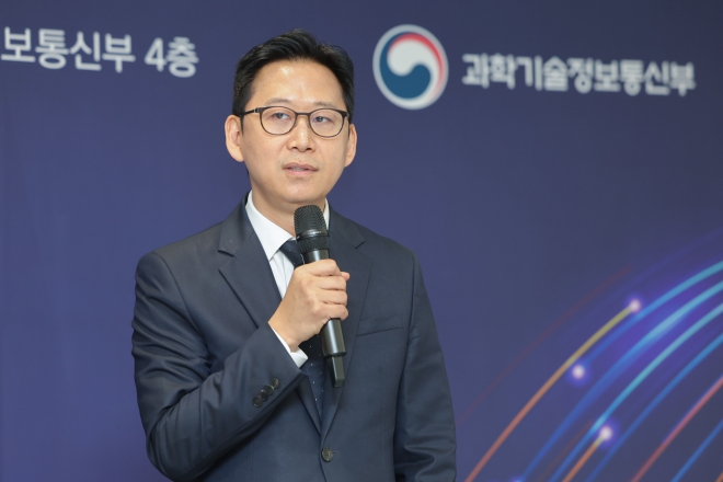 배경훈 부총리 “글로벌 AI 통제 강화…한국형 독자 AI 확보 중요”